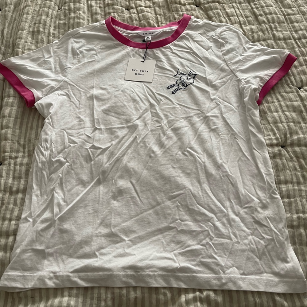 NWT BB Dakota T-shirt